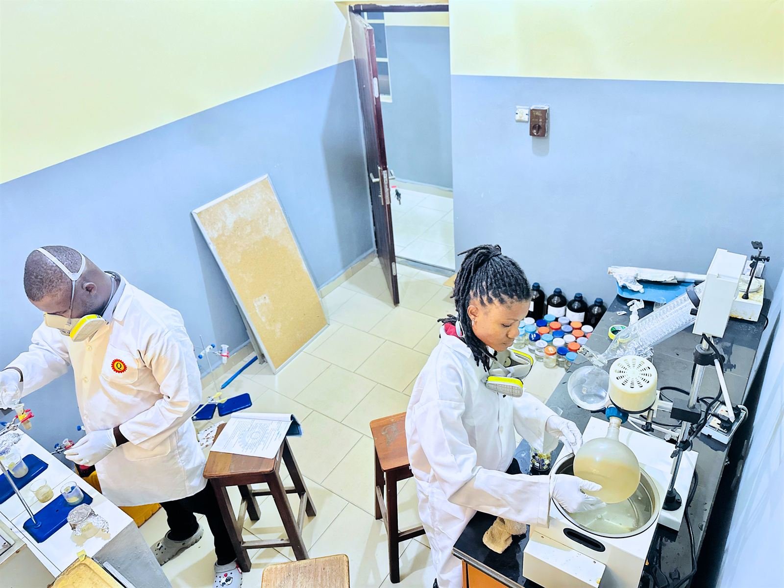 Quatenary laboratory analysts at the bench